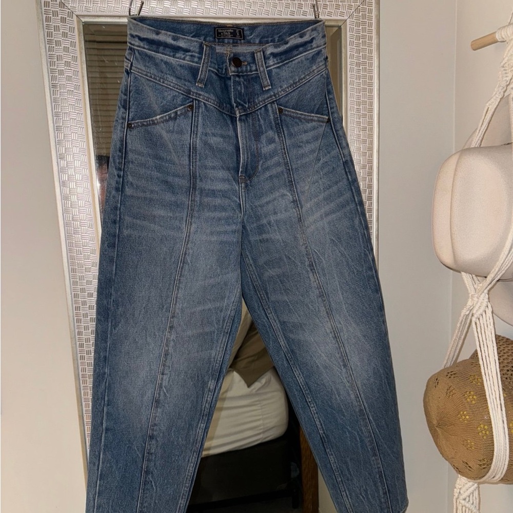 Abercrombie jeans